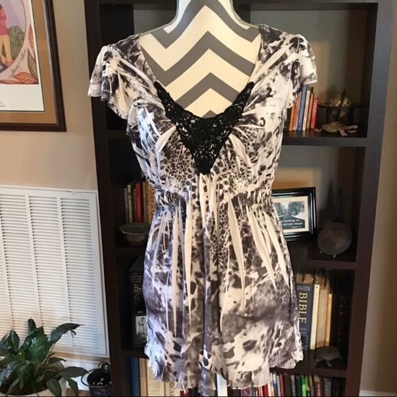 One World SMALL Stretch Tunic Black, Grey & White - Picture 2 of 6